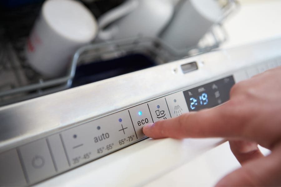 dishwasher vs handwashing electricity consumption