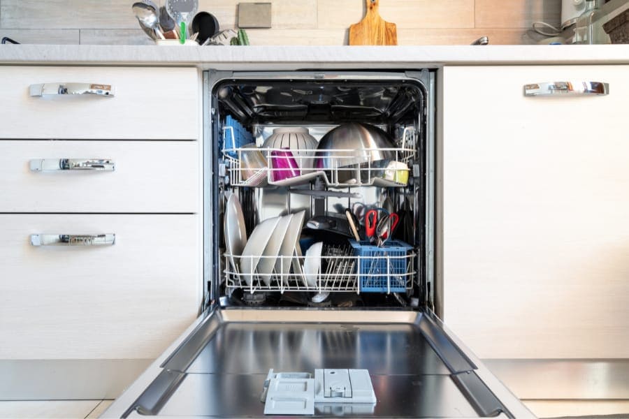 neat and clean dishwasher machine